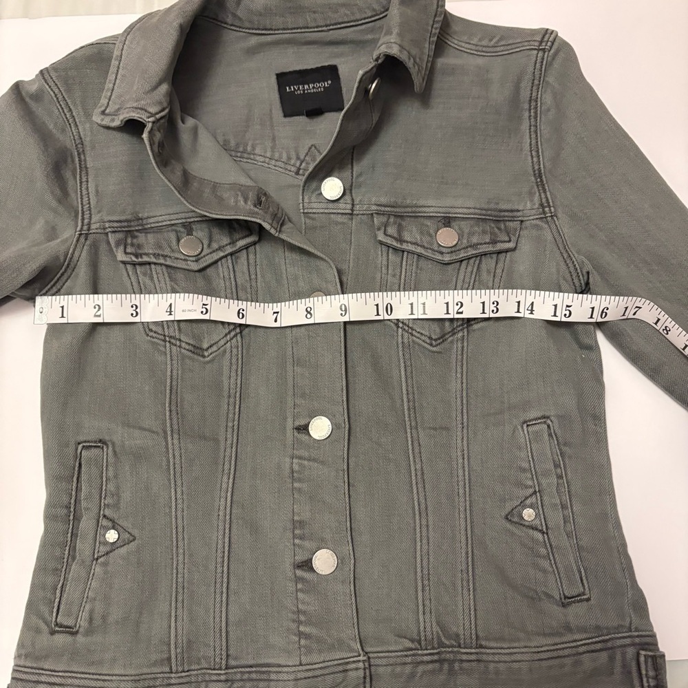 Liverpool Los Angeles Classic Stretch Denim Trucker Jacket Size XS, like new! - Picture 8 of 14